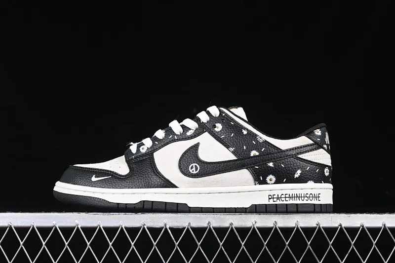 All categories Nk SB Dunk Series Nk SB Dunk Low High-end customized low-top sneakers Nk SB Dunk Low Lightning joint Daisy black hook Anniversary high-end customized low-top casual sneakers DJ2024-069